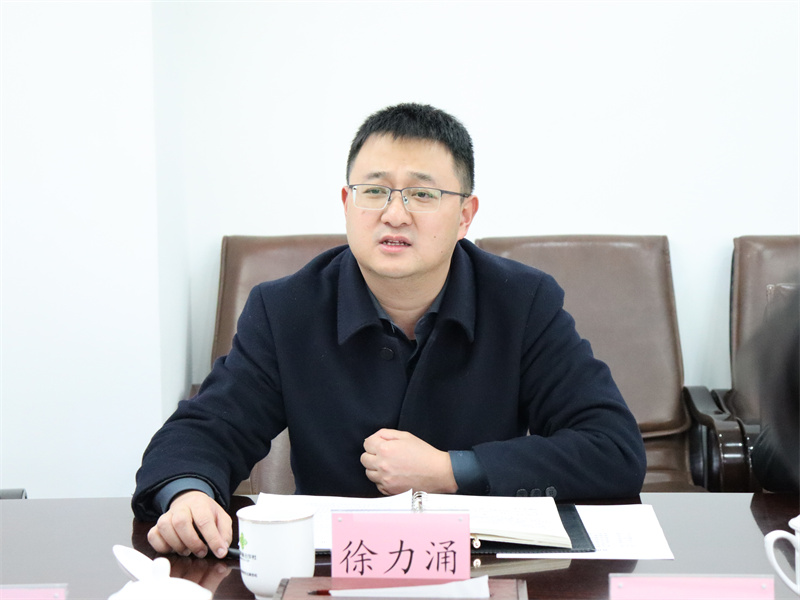 楊武秀會見萬源市委常委、副市長徐力涌一行